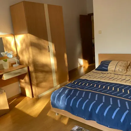 Yassen Holiday Apartman *